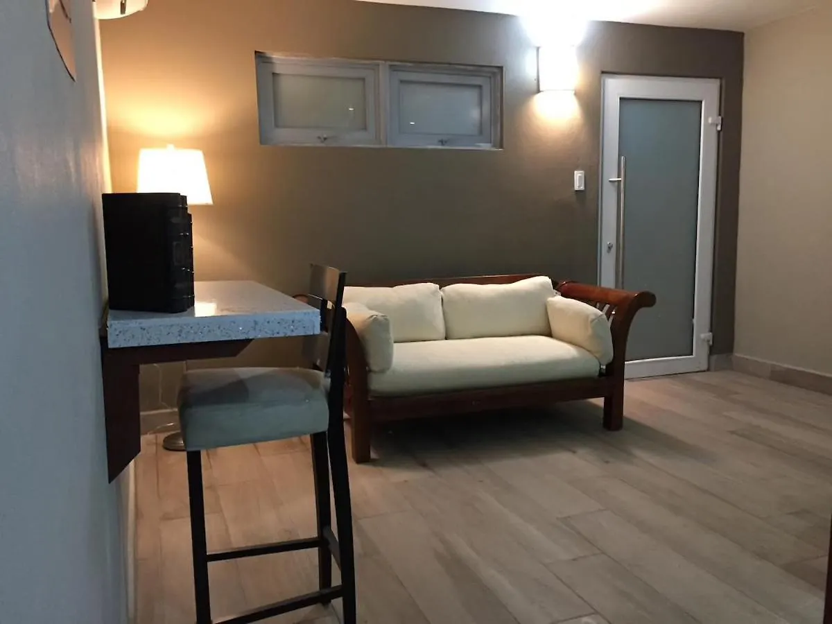 Guest house Segovia Studio Units Carolina