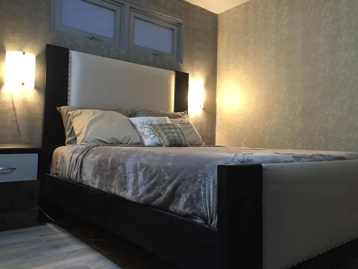 Segovia Studio Units Carolina Guest house