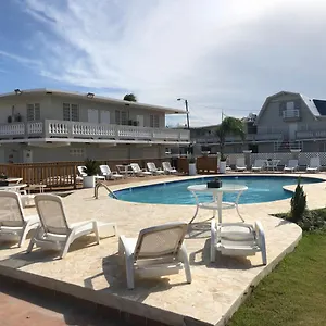 Hotel Full Moon & Restaurant, Salinas